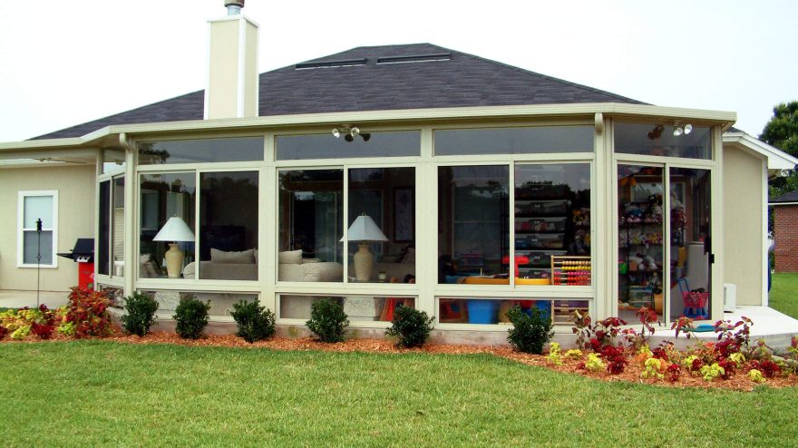 A beautiful new sunroom built by Garrety Glass